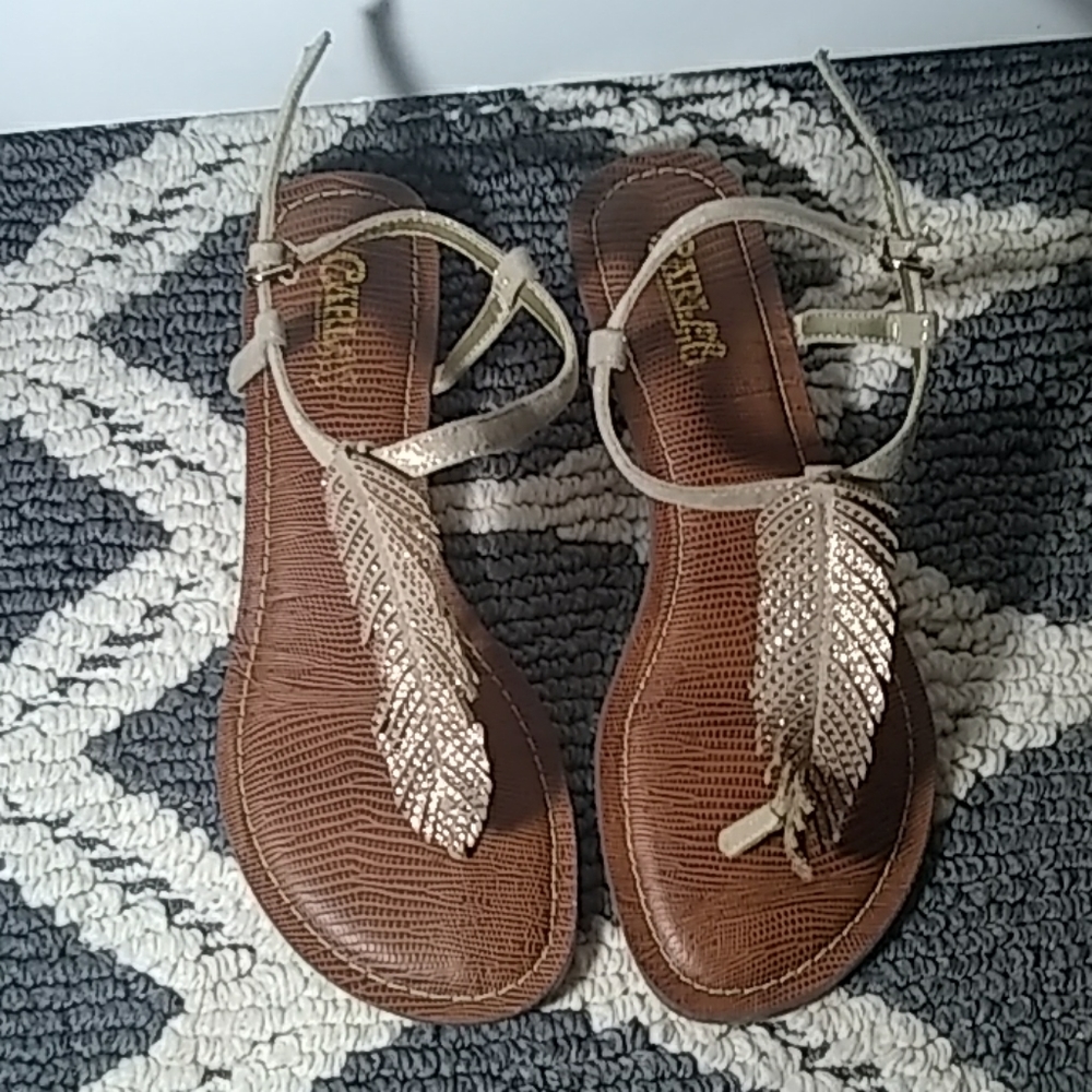 Sandals - Picture 2 of 3